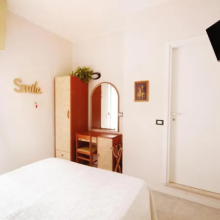 Milena Беллария-Иджеа-Марина