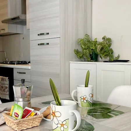 Milena Беллария-Иджеа-Марина